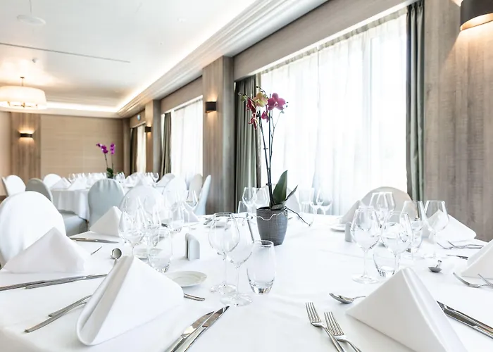 Hotel Mercure Luxembourg Kikuoka Golf & 4*