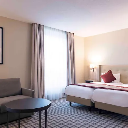 Mercure Luxembourg Kikuoka Golf & 4* Canach
