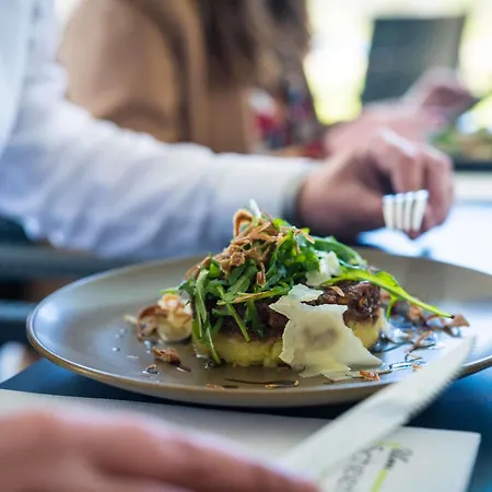 Mercure Luxembourg Kikuoka Golf & Отель Канач