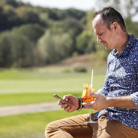 Mercure Luxembourg Kikuoka Golf & Отель