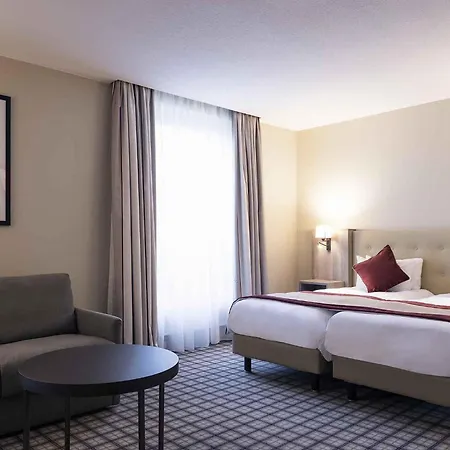 Szálloda Mercure Luxembourg Kikuoka Golf & Canach