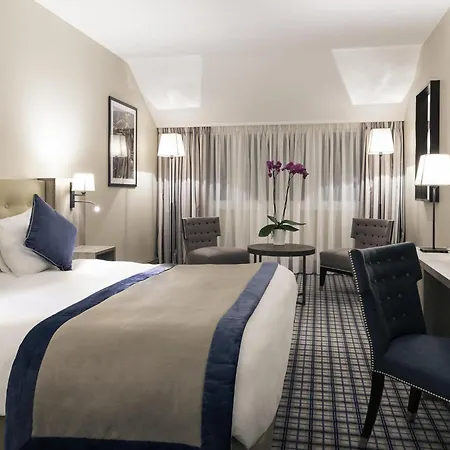 Mercure Luxembourg Kikuoka Golf & 4* カナッシュ