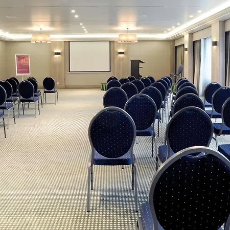 Szálloda Mercure Luxembourg Kikuoka Golf & Canach