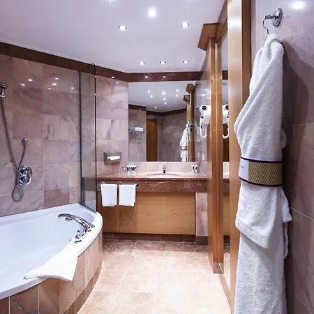 Hotel Mercure Luxembourg Kikuoka Golf&spa Canach
