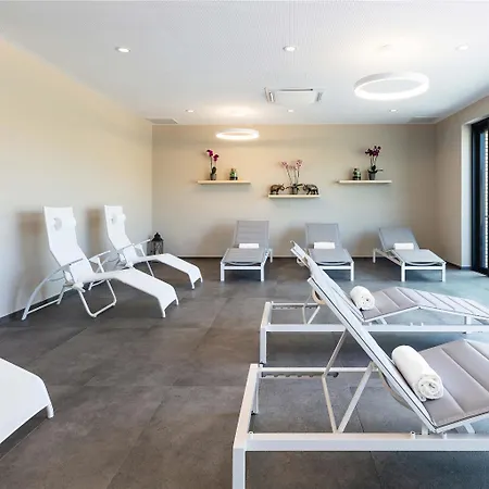 Szálloda Mercure Luxembourg Kikuoka Golf &