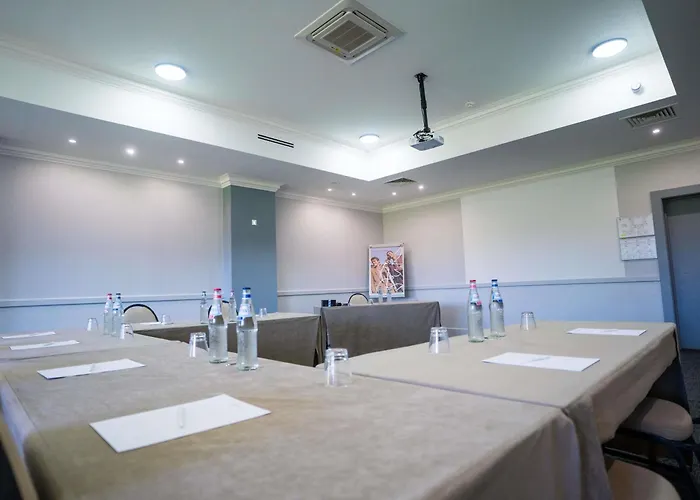 Hotel Mercure Luxembourg Kikuoka Golf & 4*