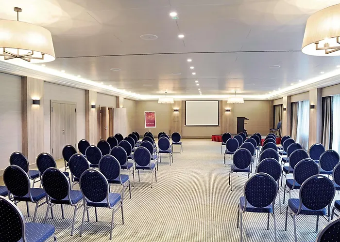 Mercure Luxembourg Kikuoka Golf & Hotel