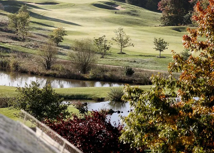 Hotel Mercure Luxembourg Kikuoka Golf & Canach