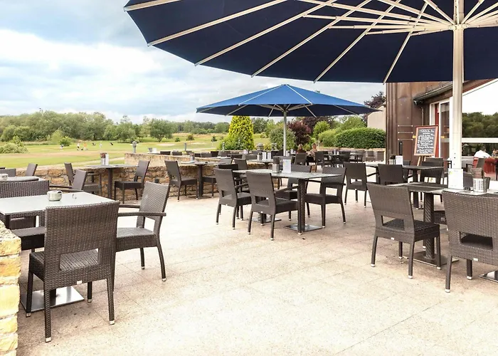 Hotell Mercure Luxembourg Kikuoka Golf & Canach