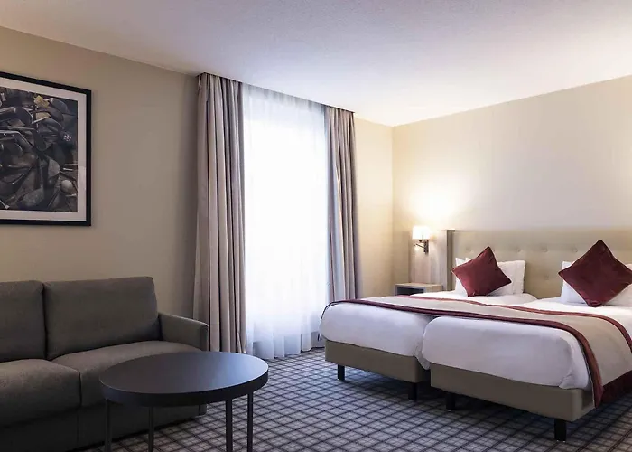 Hotel Mercure Luxembourg Kikuoka Golf & Canach